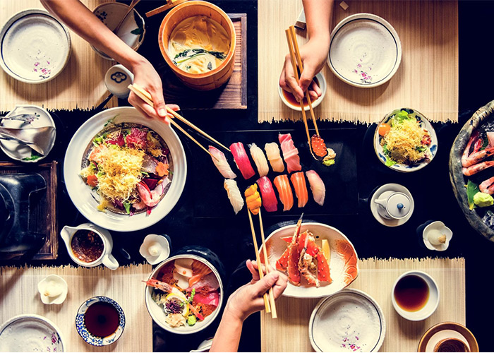 nguyên tắc trên bàn ăn của người Nhật
