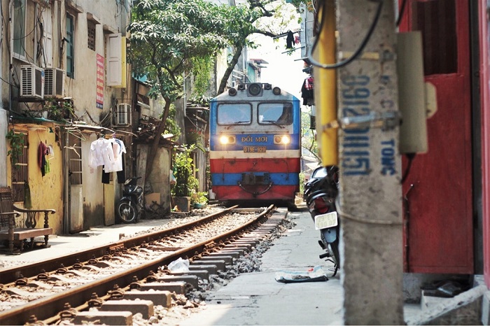 phố đường tàu Hà Nội