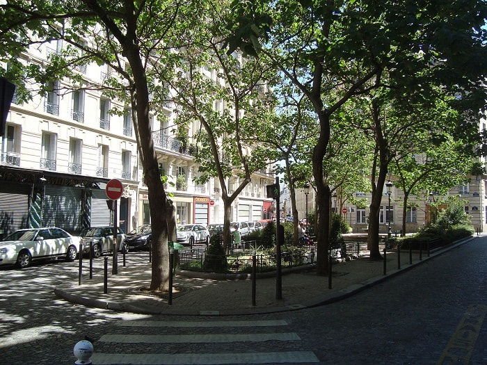 Quảng trường Place de l’Estrapad là cảnh đẹp Paris 