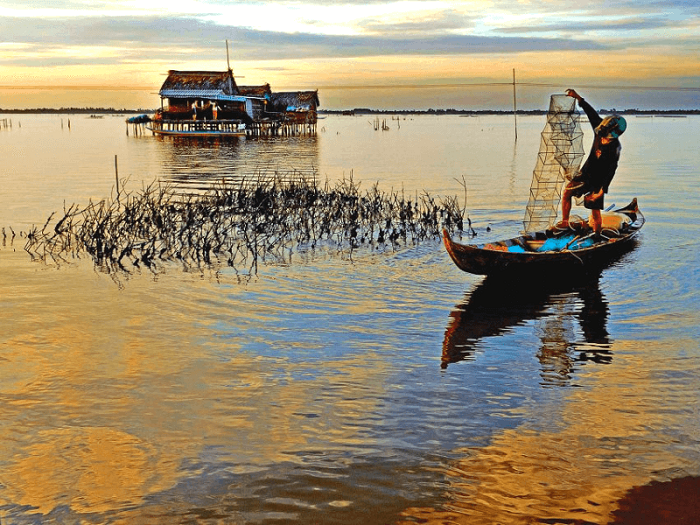 ‘Xõa bung nóc’ với 4 địa điểm du lịch Cà Mau cực đẹp, đi là mê không muốn về