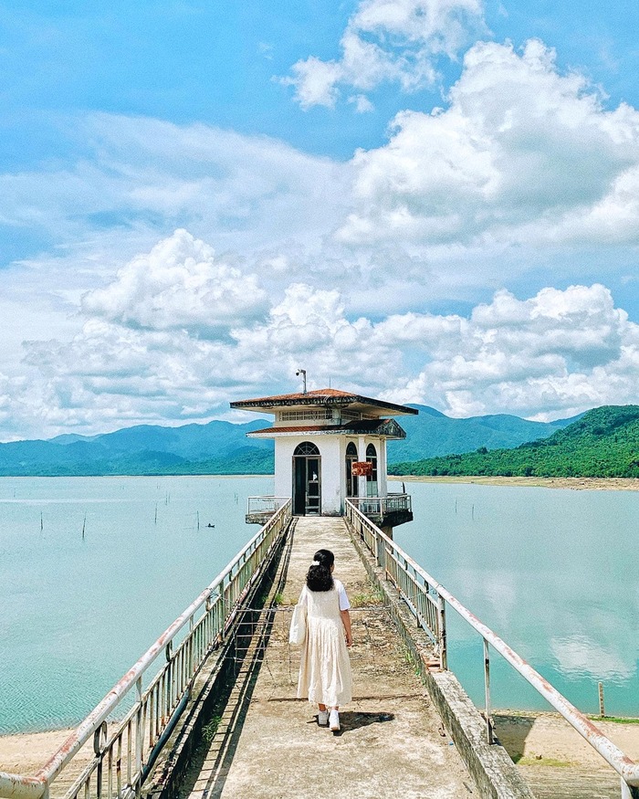 Mách bạn địa chỉ hồ Núi Một Bình Định – Địa điểm dã ngoại ấn tượng khiến dân tình mê mẩn