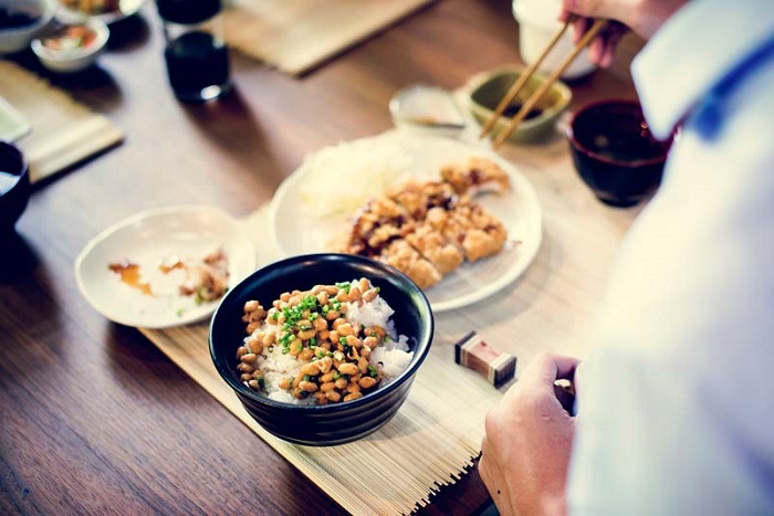 quy tắc trên bàn ăn của người Nhật bản