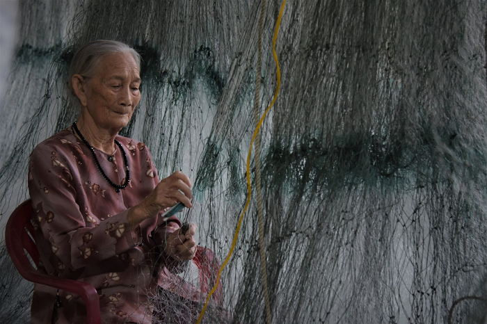 Cùng với làng thêu Đông Cứu, Thường Tín có làng nghề đan lưới xuất khẩu ra cả nước ngoài.