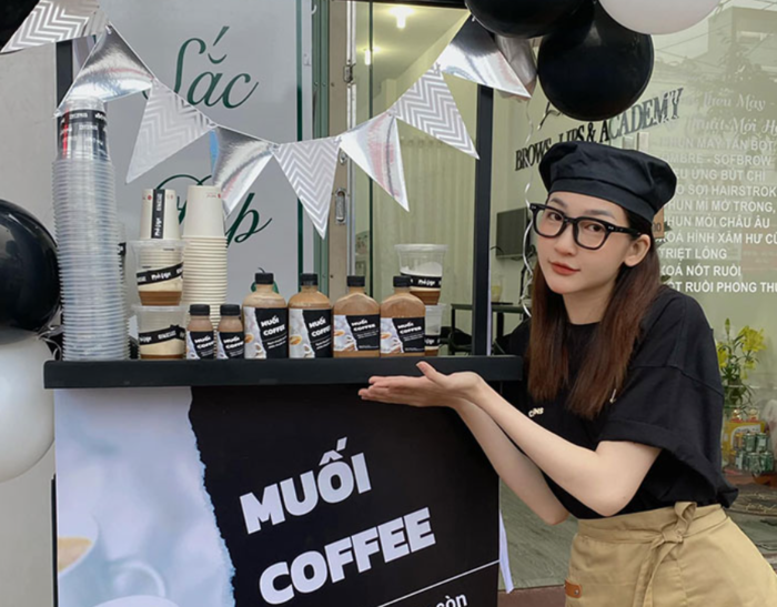 Cà phê muối là cà phê hot trend Hà Nội đang xuất hiện nhiều trên các tuyến phố