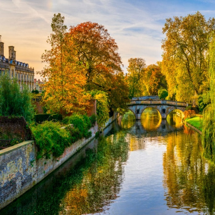 địa điểm ngắm lá mùa thu ở Anh Cambridge