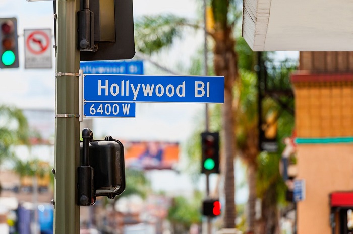 Nếu bạn không biết nên làm gì khi đến Hollywood, hãy chọn Đại lộ Hollywood là điểm đến đầu tiên