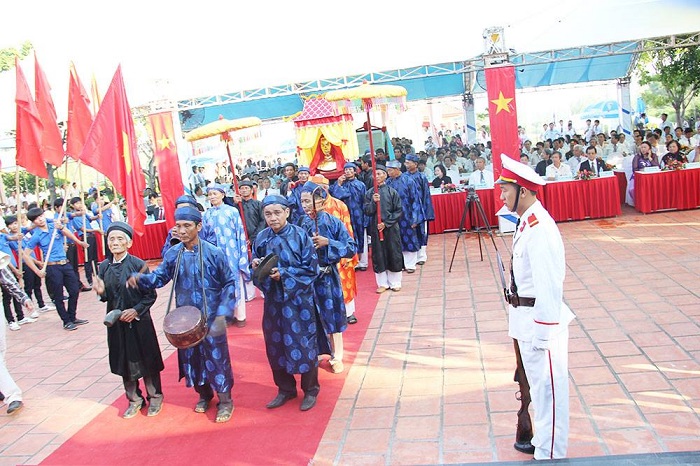 Lễ giỗ anh hùng dân tộc Trương Định - lễ hội ở Tiền Giang nổi tiếng