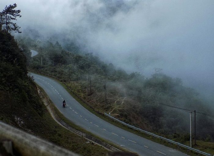 Thời điểm săn mây ở đèo Khau Phạ đẹp nhất là lúc sáng sớm hoặc chiều tà