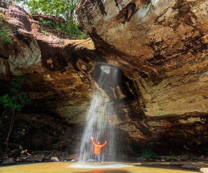 thác nước đẹp nhất Thái Lan Saeng Chan
