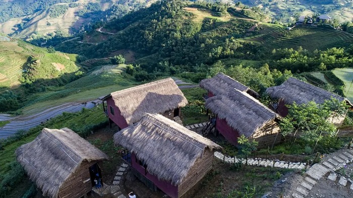 Ghé thăm những ngôi nhà độc đáo của bản Ý Linh Hồ Sapa