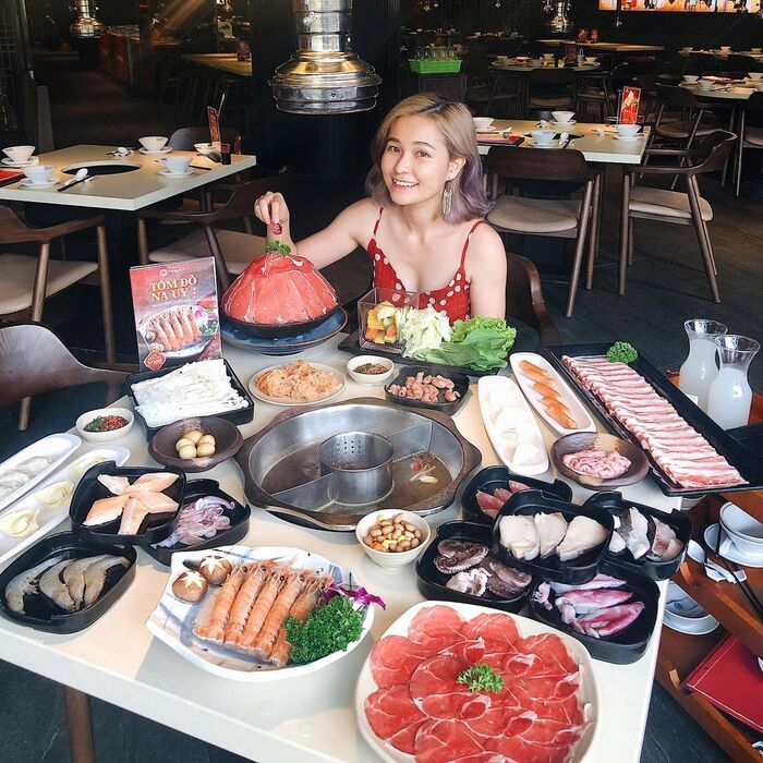 Manwah là địa chỉ buffet ngon nổi tiếng ở TP HCM với món lẩu Đài Loan