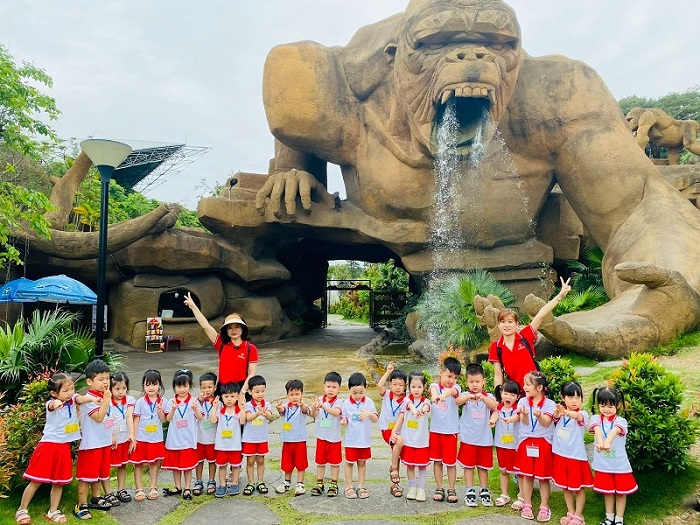 Trẻ em tha hồ chạy nhảy, tìm tòi điều mới tại Công viên Tuần Châu - điểm vui chơi cho trẻ em ở Hạ Long Quảng Ninh