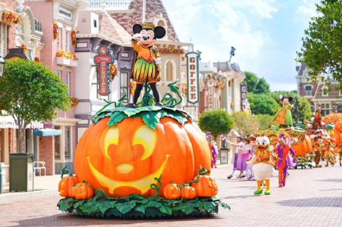 Halloween ở công viên Disneyland Hồng Kông