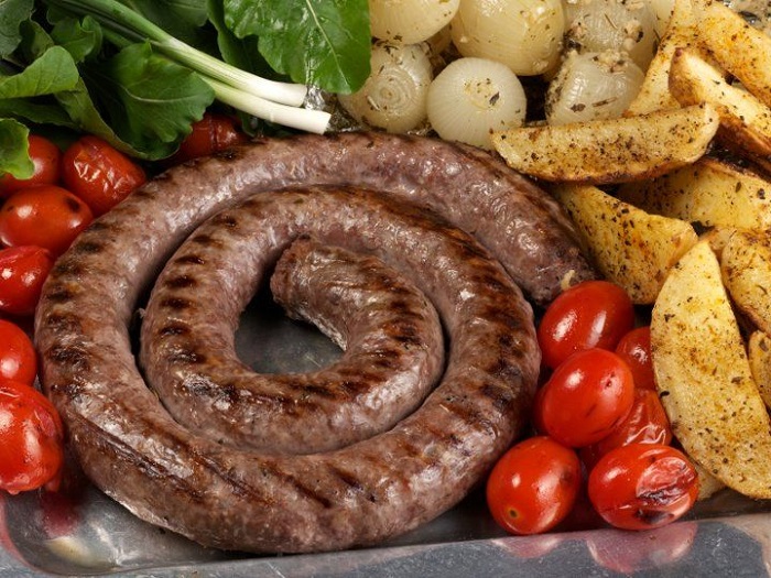 Boerewors là một trong những món ngon nên thử ở Nam Phi du khách không thể bỏ lỡ