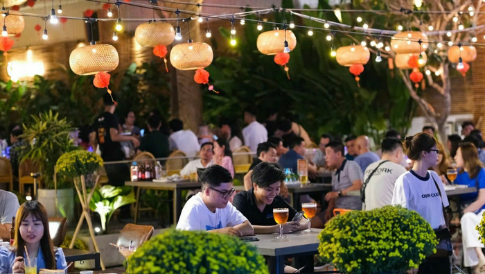 Phố đêm Thảo Điền TP HCM có gì chơi? Khu phố đêm là tụ điểm ăn chơi được giới trẻ yêu thích