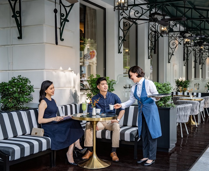 Lạc vào trời Tây tại quán cà phê sang trọng ở Quận Hoàn Kiếm Hà Nội