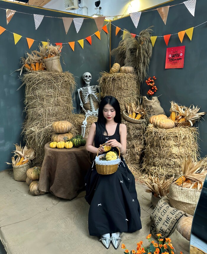 Quán cafe trang trí Halloween ở TP HCM - PUN Coffee