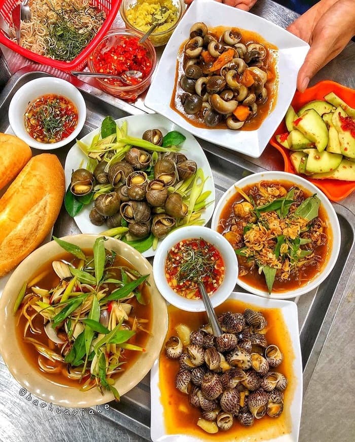 Món ngon mùa thu Hà Nội Ốc Nóng
