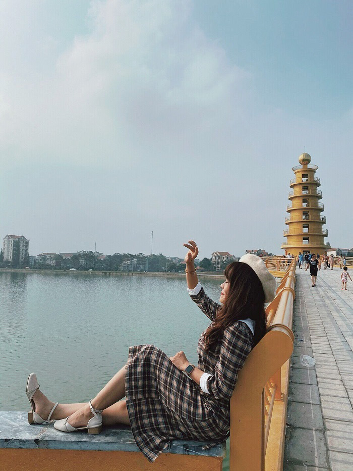 Cầu đi bộ ở Việt Trì