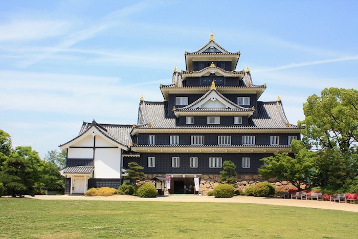 lâu đài cổ Okayama