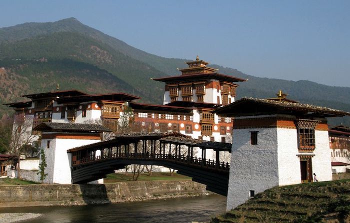 cung điện thế kỷ 17 Punakha Dzong