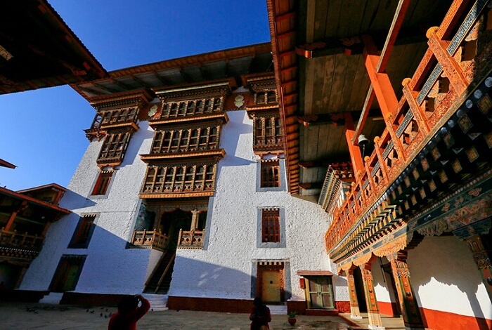 cung điện thế kỷ 17 Punakha Dzong 9