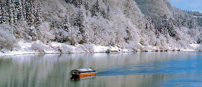 du lịch Tohoku sông Mogami