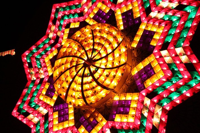 lễ hội đèn lồng Giant Lantern