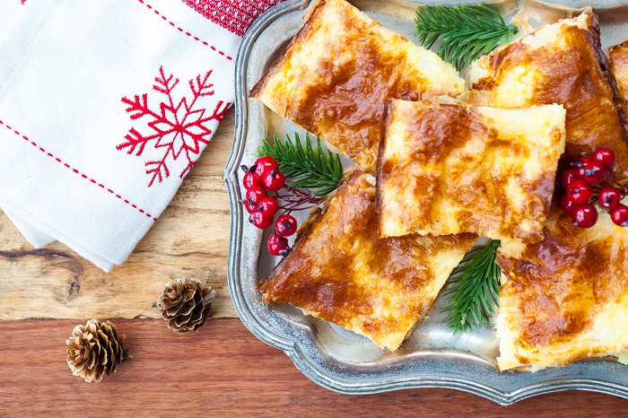 Người dân Bulgaria thường nhét đồng xu vào chiếc bánh Banitsa mỗi dịp Giáng sinh