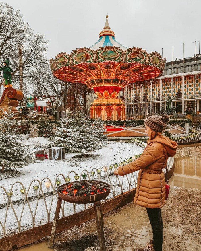 Chìm đắm trong ‘thiên đường ánh sáng’ tại các khu chợ giáng sinh nổi tiếng thế giới