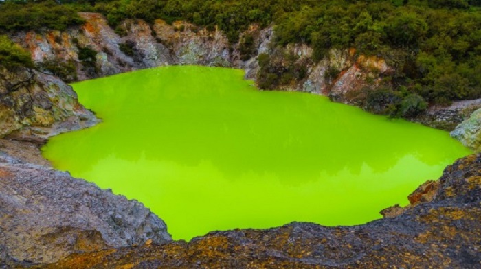 phòng tắm của quỷ ở New Zealand