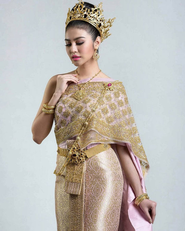 trang phục truyền thống Thái Lan Chakkraphat