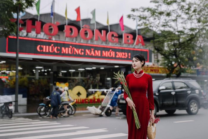 khu chợ nổi tiếng ở Huế 