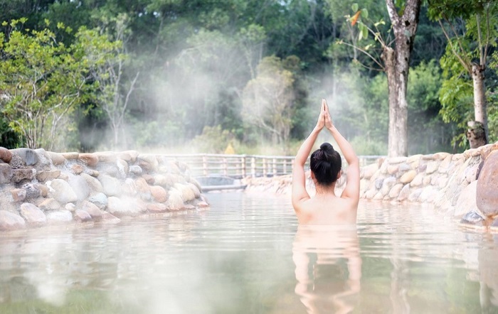 Kinh nghiệm du lịch Na Hang Tuyên Quang là thư giãn tại Suối khoáng nóng Mỹ Lâm