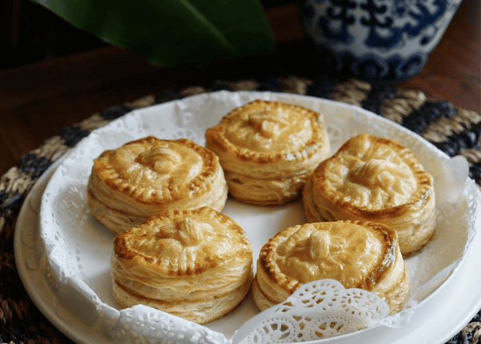 Ăn gì ở Dương Đông Phú Quốc? Bánh ngọt crab house