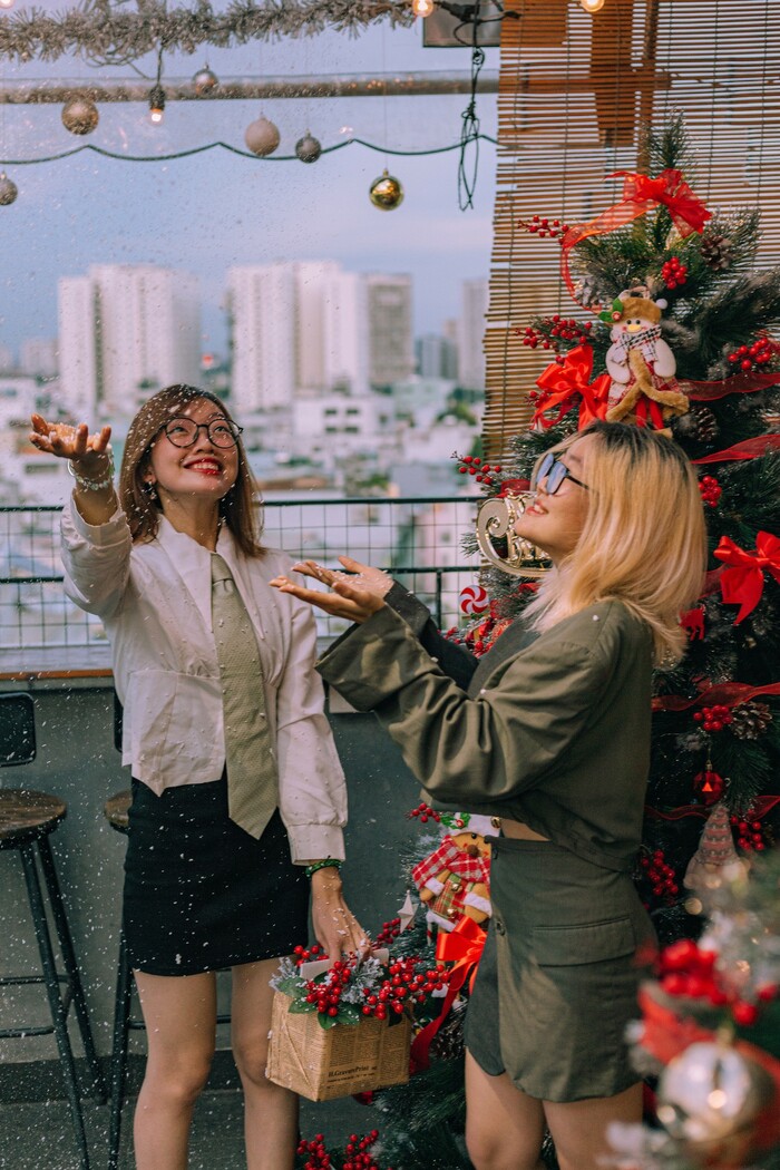 Địa điểm chơi Noel ở TP HCM - Các quán rooftop