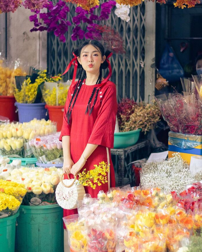 Khu chợ ăn vặt ở Sài Gòn - Chợ Hồ Thị Kỷ