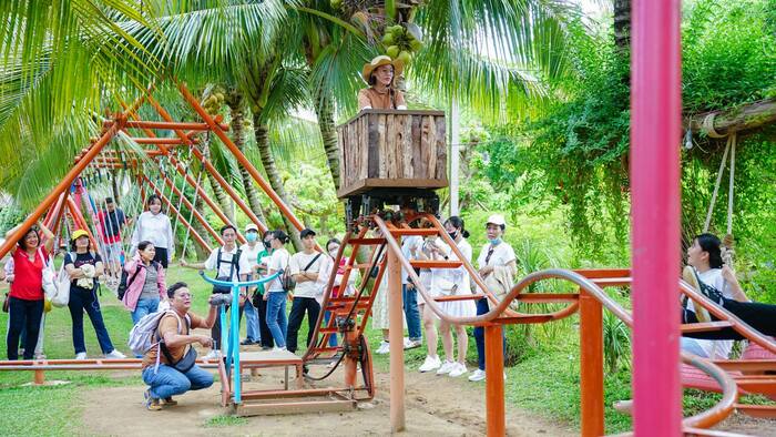 Vui chơi giải trí tại khu du lịch Cồn Én An Giang