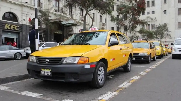 Di chuyển bằng taxi là một lựa chọn không tồi trong kinh nghiệm du lịch thành phố Lima Peru