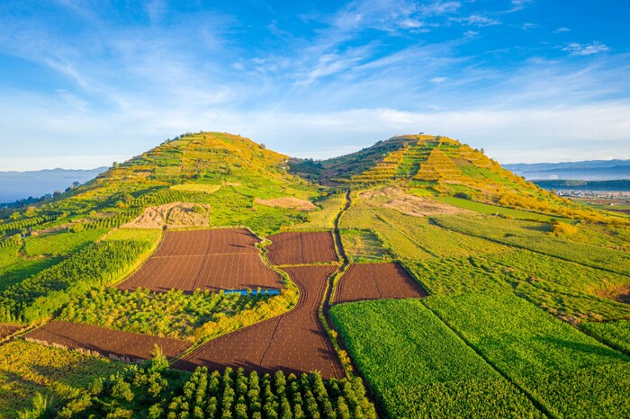 Thời điểm đẹp nhất để du lịch núi lửa đôi R'chai Lâm Đồng là tầm cuối tháng 10 đến tháng 11