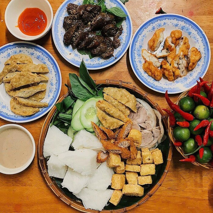 Quán ăn ngon nổi tiếng ở TP Hồ Chí Minh - Các quán bún đậu mắm tôm ngon ở Sài Gòn
