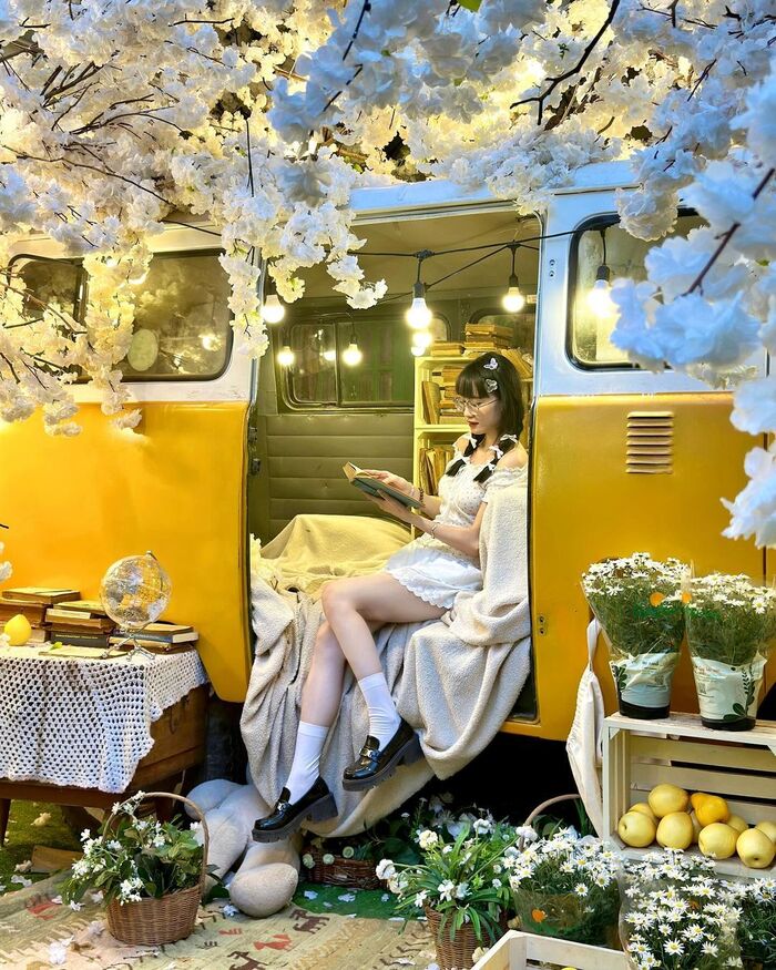 Quán cafe view đẹp ở quận 3 TP HCM - Tiệm trà tháng tư