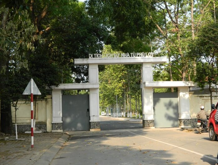 Thăm quan di tích nhà tù Phú Lợi Bình Dương - nơi gắn liền với một thời vàng son của dân tộc