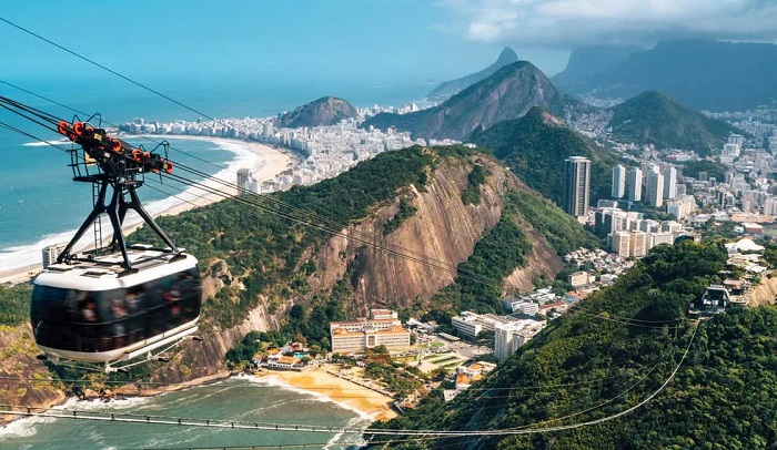 Với khí hậu nhiệt đới đặc trưng, các trải nghiệm thú vị nhất Rio de Janeiro sẽ mang đến cho du khách kỉ niệm khó quên