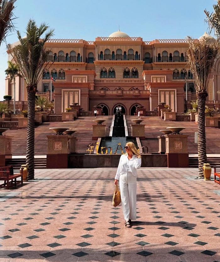 Cung điện Emirates Abu Dhabi đã đón tiếp nhiều quan chức, giới siêu giàu tới nghỉ dưỡng