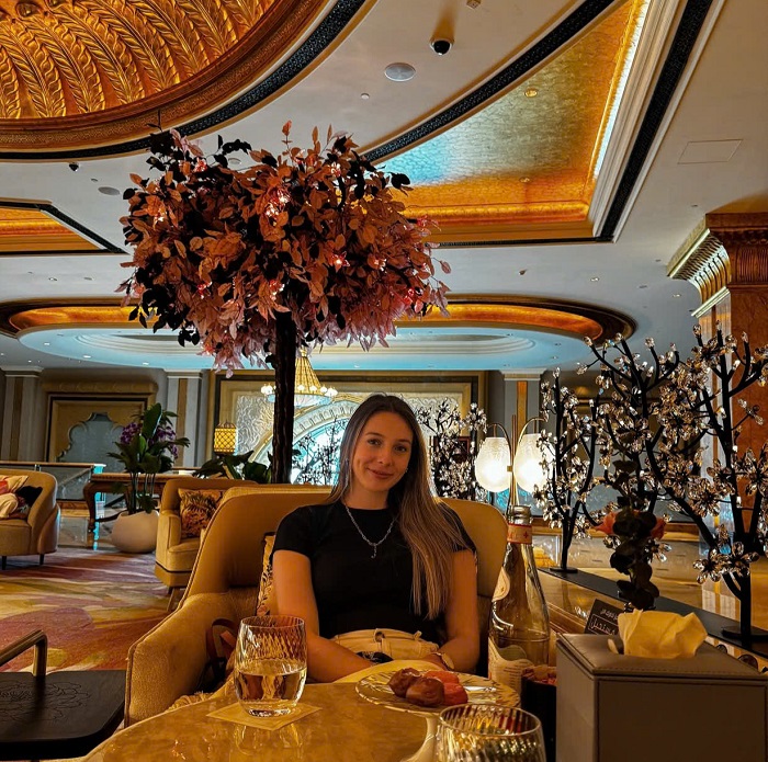 Cung điện Emirates Abu Dhabi – điểm đến không thể bỏ qua