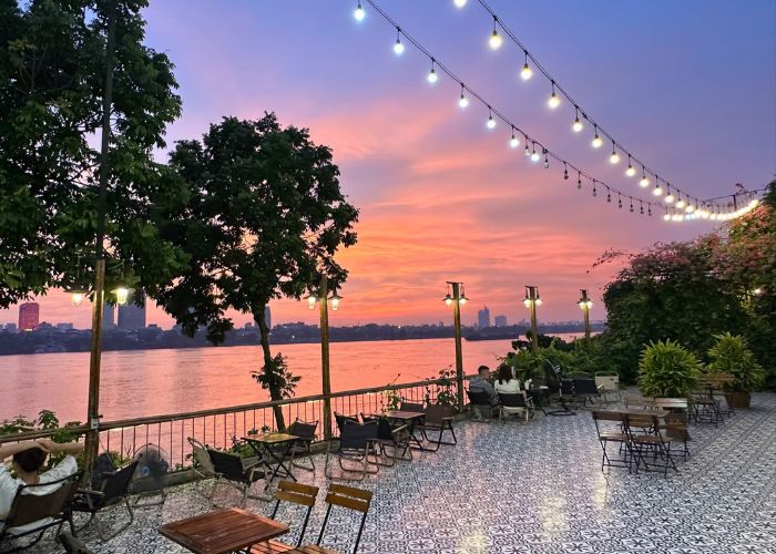 Sunset Riverside là nơi lý tưởng để ngắm hoàng hôn đẹp nhất Long Biên