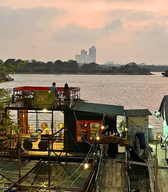 Thicophi Coffee là quán cà phê view đẹp ở Long Biên được giới trẻ yêu thích