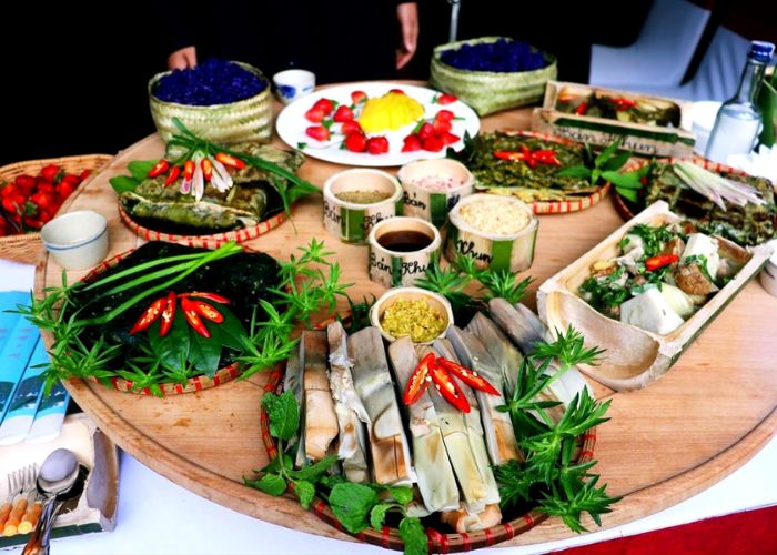 Thưởng thức đặc sản tại Lễ hội hoa tam giác mạch Hà Giang