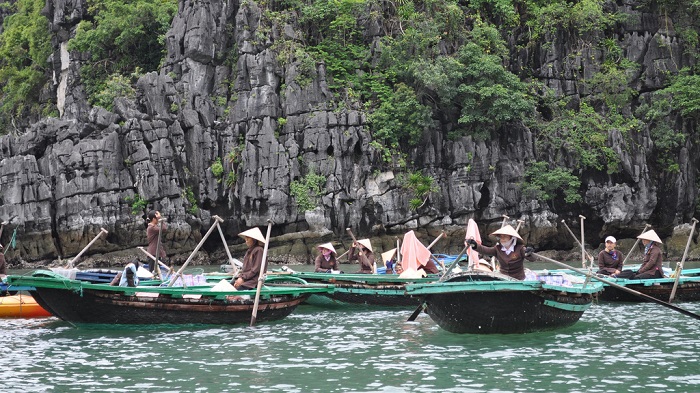 làng chài hai vịnh đẹp nhất ở Hạ Long